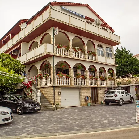 Guest house Marija Lopar