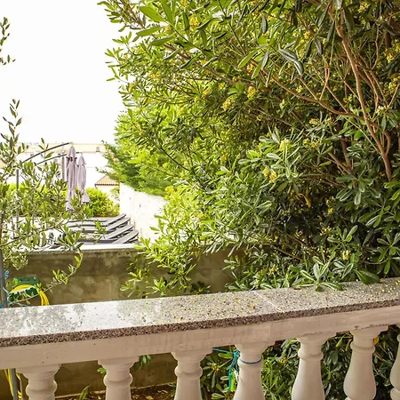 Guest house Marija Lopar