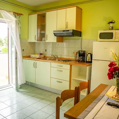 Guest house Marija 3*