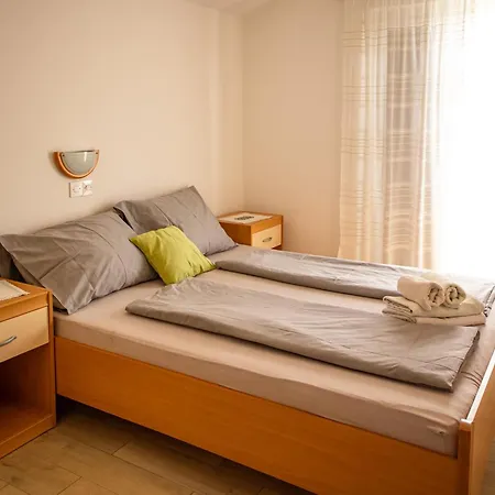 Guest house Marija 3*