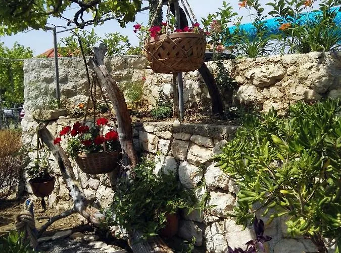 Pensjonat Marija Lopar