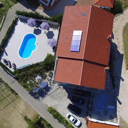 Pensiune Marija 4*