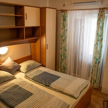 Marija 3* Lopar