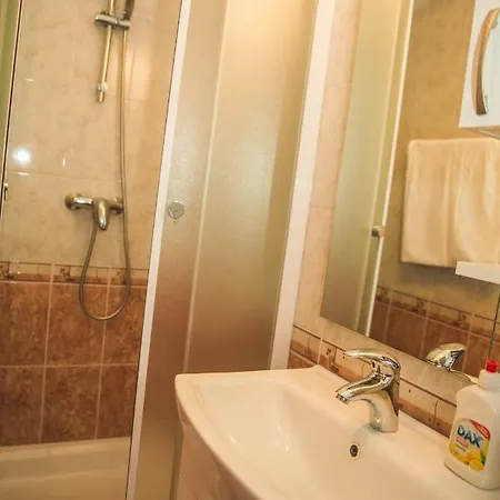 Marija 4* Lopar