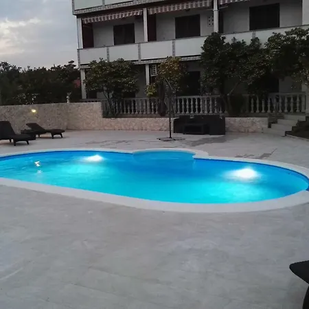 Guest house Marija 4*